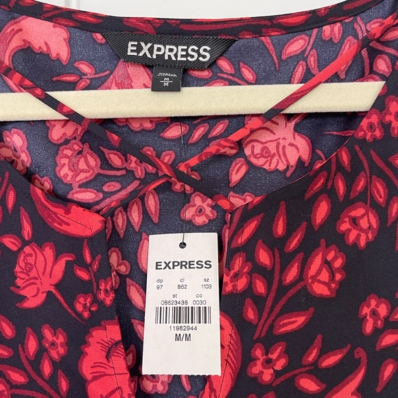 New Women’s Express Blouse - Picture 2 of 2